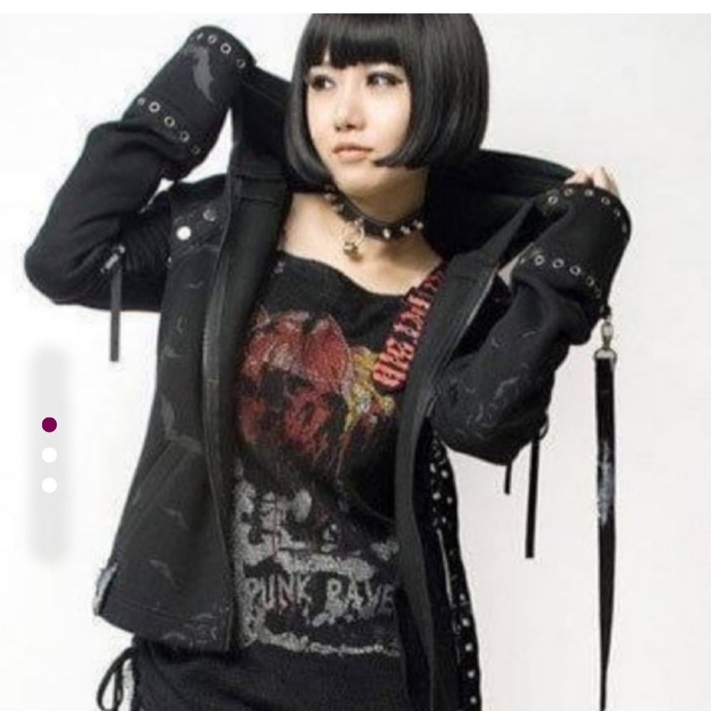 In Search Of...... Hot Topic Black Bat Hoodie